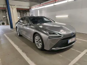 Toyota Mirai FCEV 2022