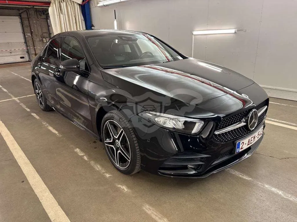 Mercedes-Benz A 250e AMG Line 2021