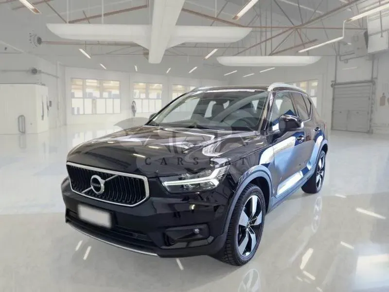Volvo XC40 T3 Momentum Pro 2021