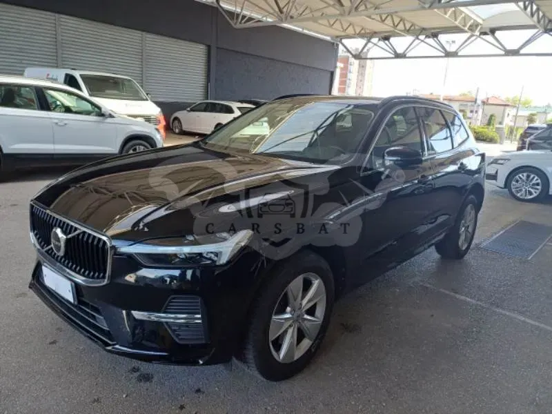 Volvo XC60 B4 Momentum 2022