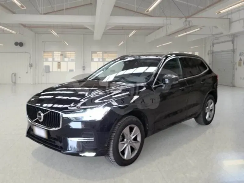 Volvo XC60 2.0 B4 Momentum Pro 2022