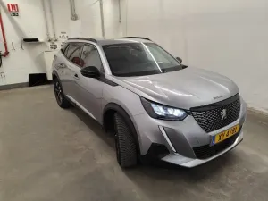 Peugeot 2008 1.2i Allure 2022