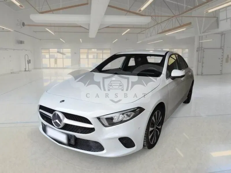 Mercedes-Benz A 180d Business 2021