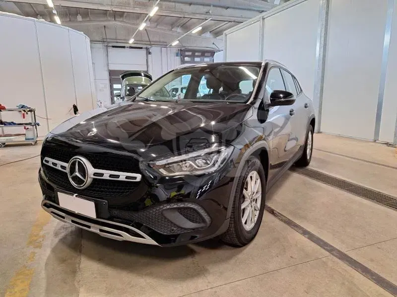 Mercedes-Benz GLA 180d Business 2021