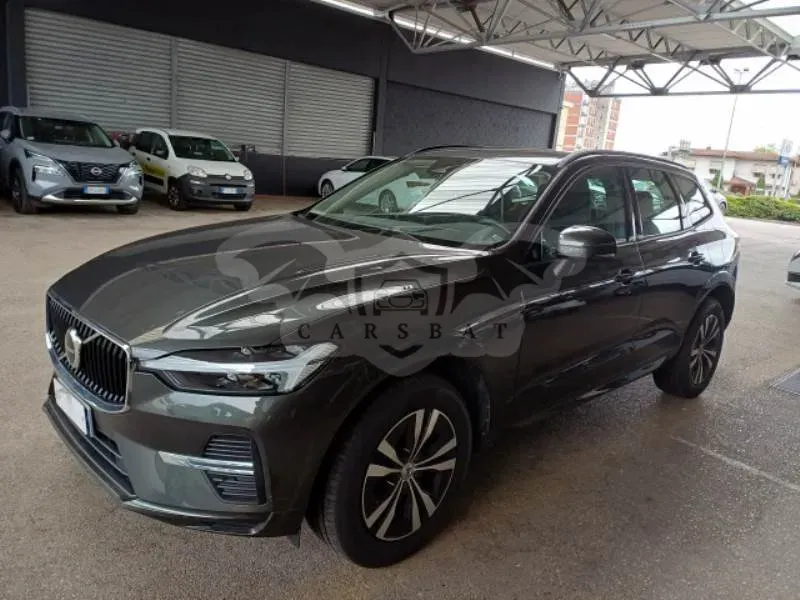 Volvo XC60 B4 Momentum 2021
