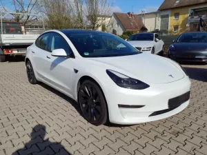 Tesla Model 3 Long Range Performance 2022