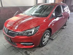 Opel Astra 2021