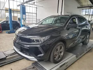 Opel Grandland 1.6 Ultimate 2022