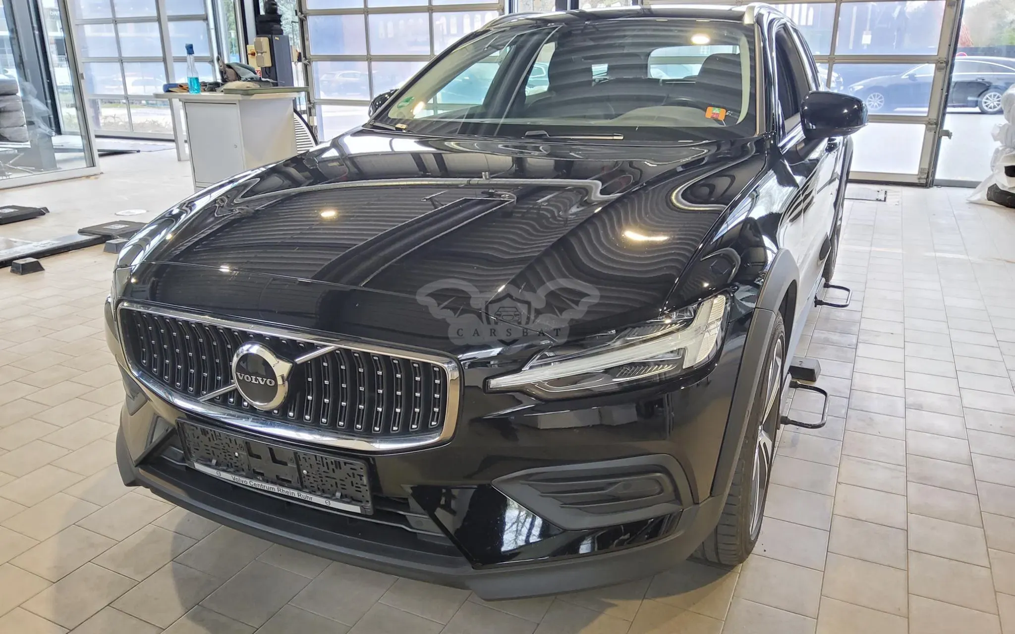 Volvo V60 Cross Country B4 Plus 2023