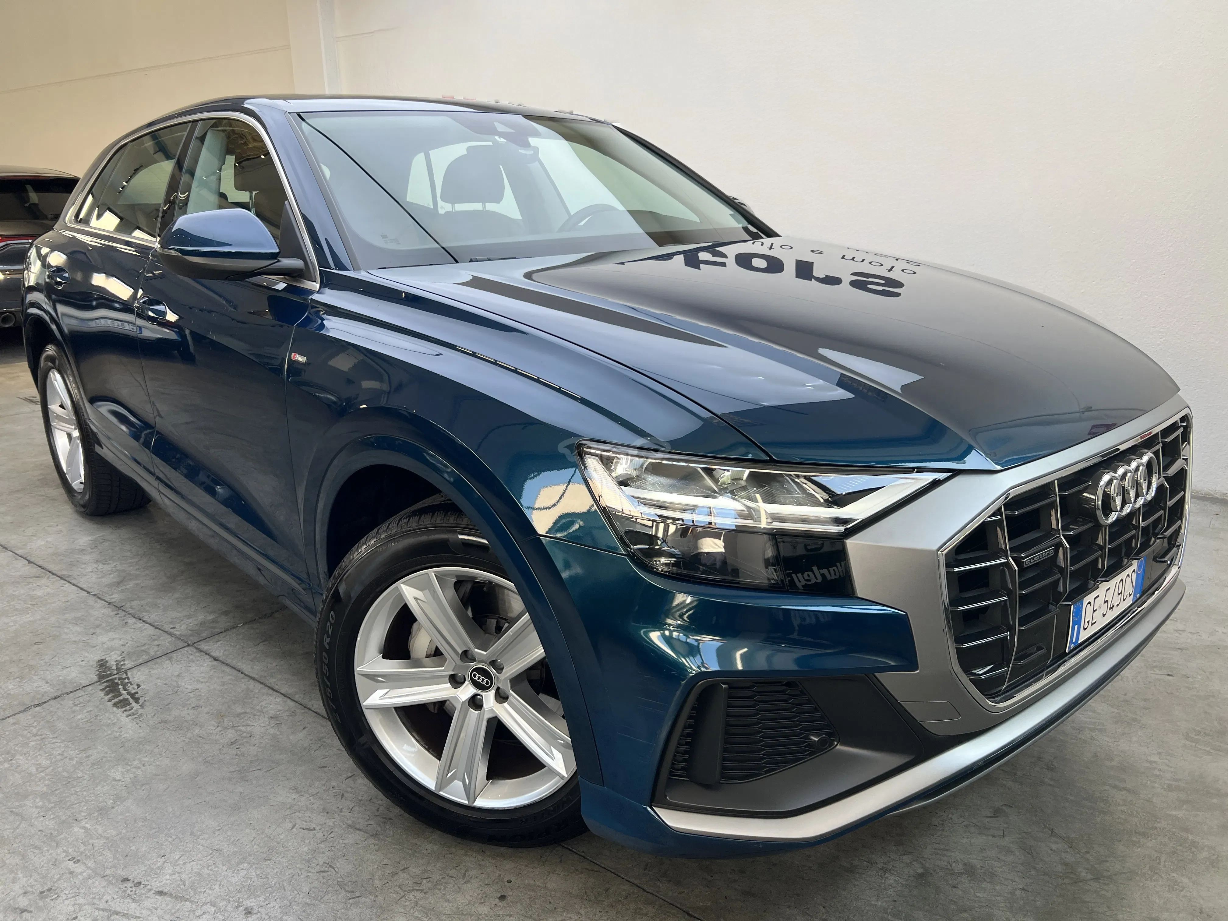 Audi Q8 45 TDI Sport 2021