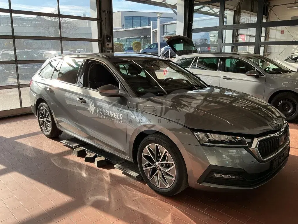 Skoda Octavia Combi 2.0 TDI Tour 2023