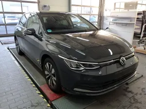 Volkswagen Golf 1.0 TSI Move 2024