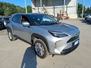 Toyota Yaris Cross 1.5h Business 2024