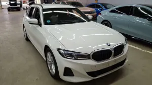 BMW 3 Series Touring 318d 2023