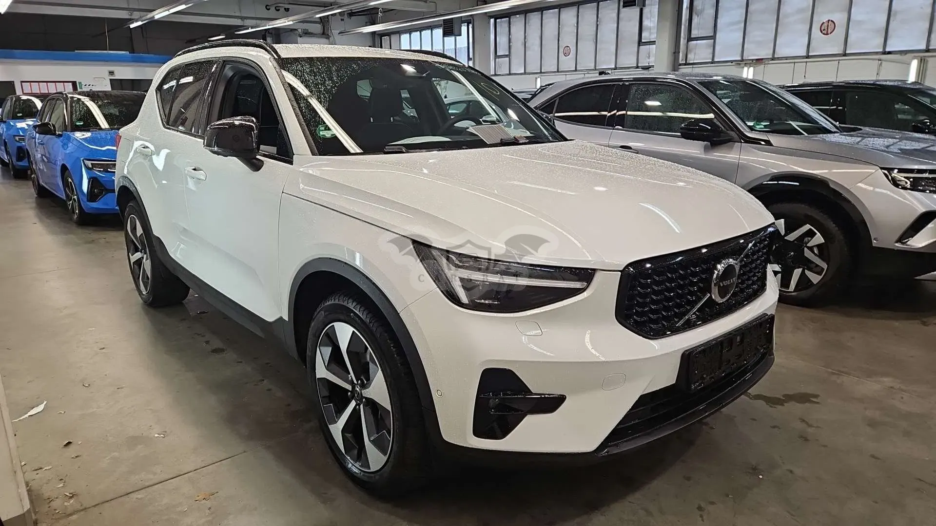 Volvo XC40 B3 Plus Dark 2025