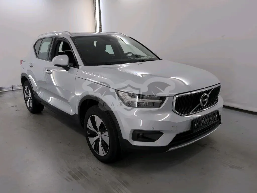 Volvo XC40 1.5 T2 Momentum Pro 2021