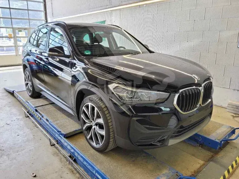 BMW X1 18i Advantage 2022