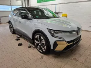 Renault Megane E-Tech Iconic 2024