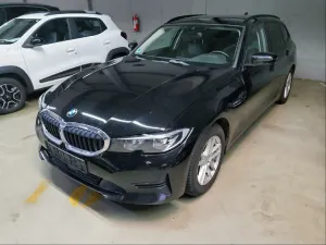 BMW 3 Series Touring 320d 2022