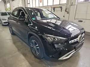 Mercedes-Benz GLA 180 2025