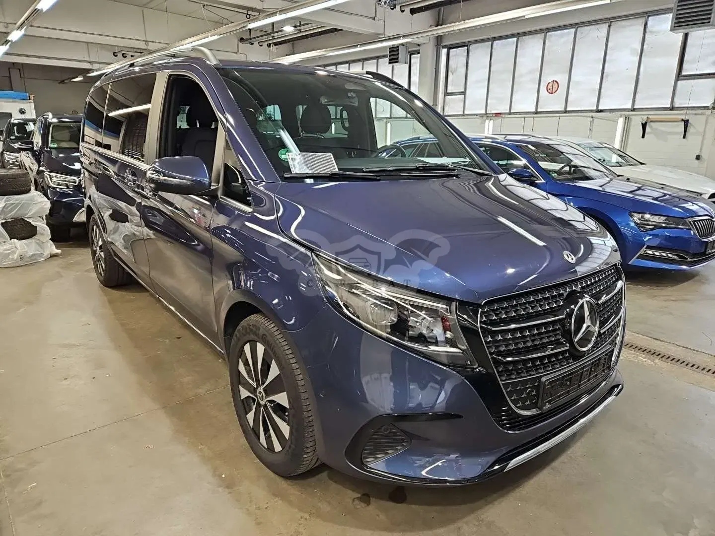 Mercedes-Benz V 300d Avantgarde 2024