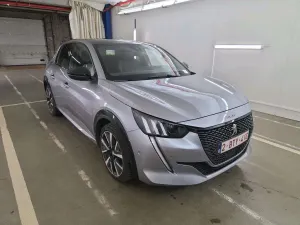 Peugeot 208 1.2i GT 2022