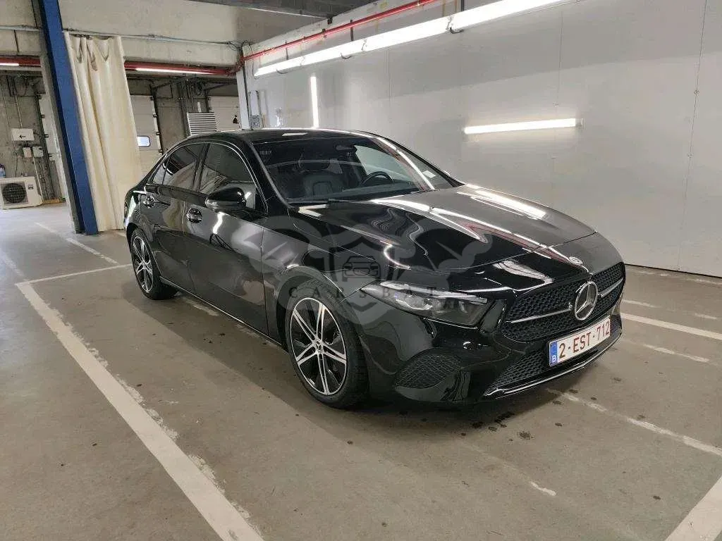 Mercedes-Benz A 200d Luxury Line 2024