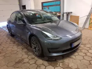 Tesla Model 3 60 kWh 2023