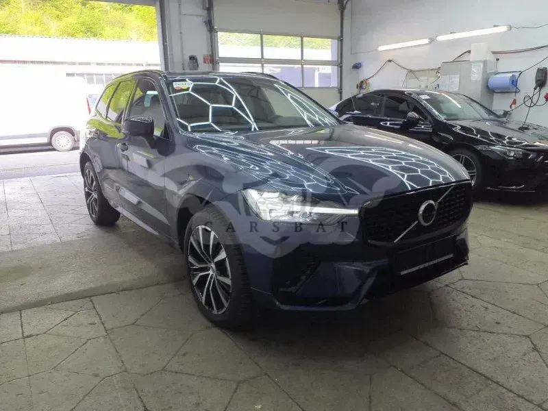 Volvo XC60 B4 Plus Dark 2024