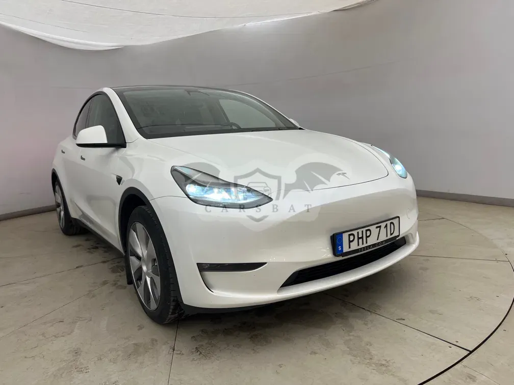 Tesla Model Y Long Range 2024