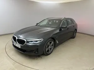 BMW 5 Series Touring 530e 2023