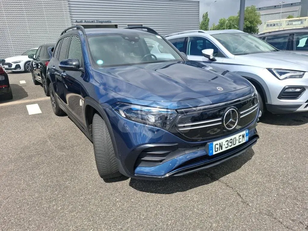 Mercedes-Benz EQB 250 AMG Line 2023