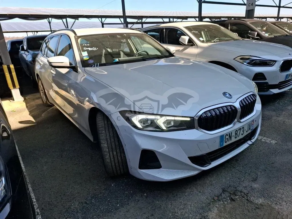 BMW 3 Series Touring 320e Business Design 2023