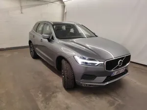 Volvo XC60 D4 Momentum Pro 2021