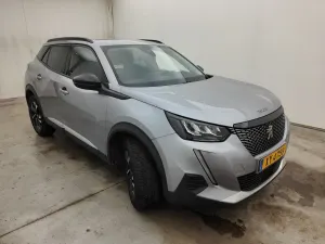 Peugeot 2008 1.2i Allure 2022