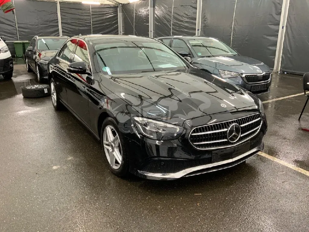 Mercedes-Benz E 220d Avantgarde 2022