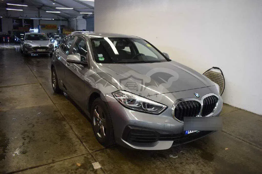 BMW 1 Series 118i Advantage 2023