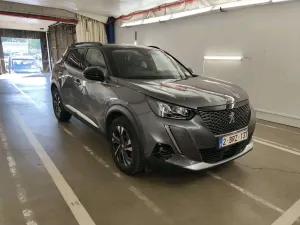 Peugeot 2008 1.2i Allure 2022