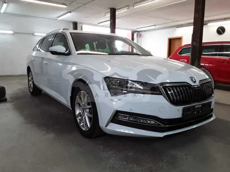 Skoda Superb Combi 1.4 TSI Style 2022