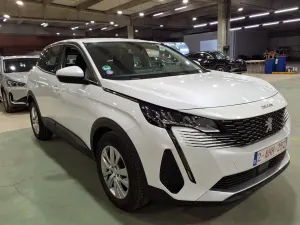 Peugeot 3008 1.2i Active Pack 2021