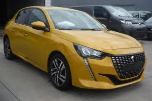Peugeot 208 1.2i Allure 2021