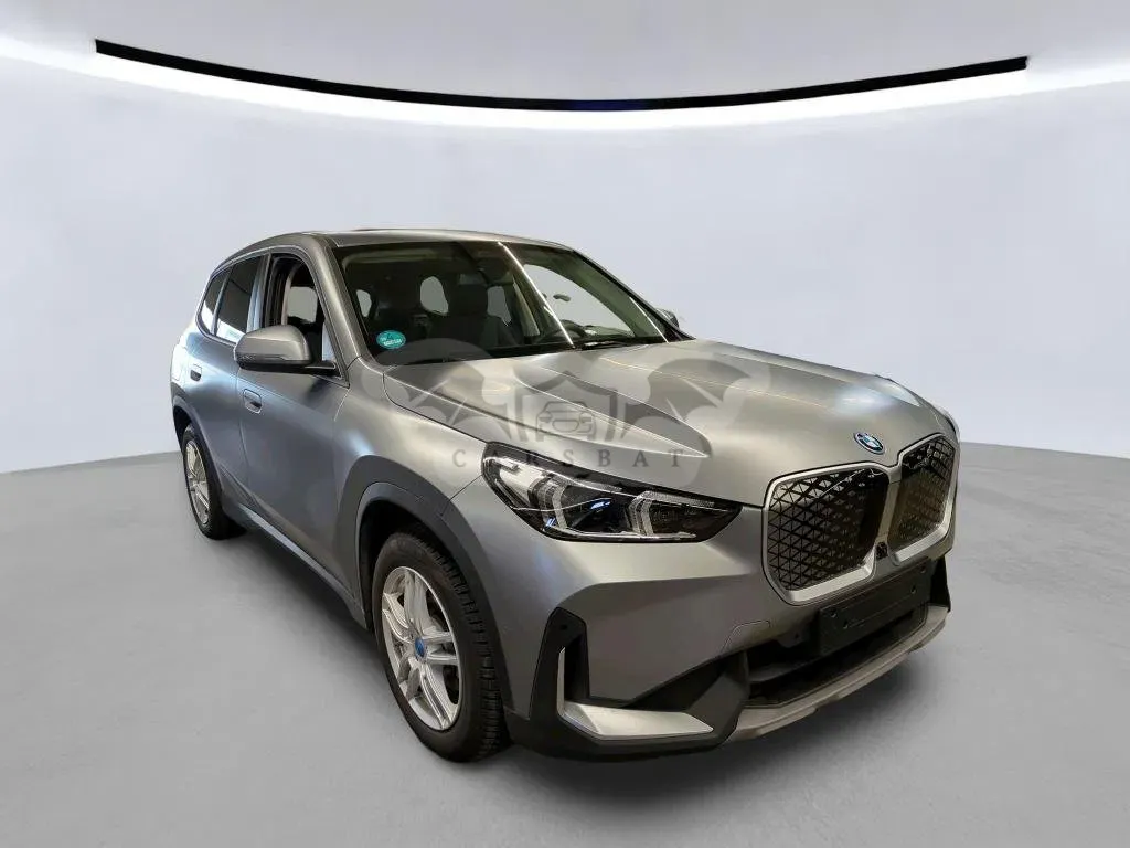 BMW iX1 65 kWh 2024