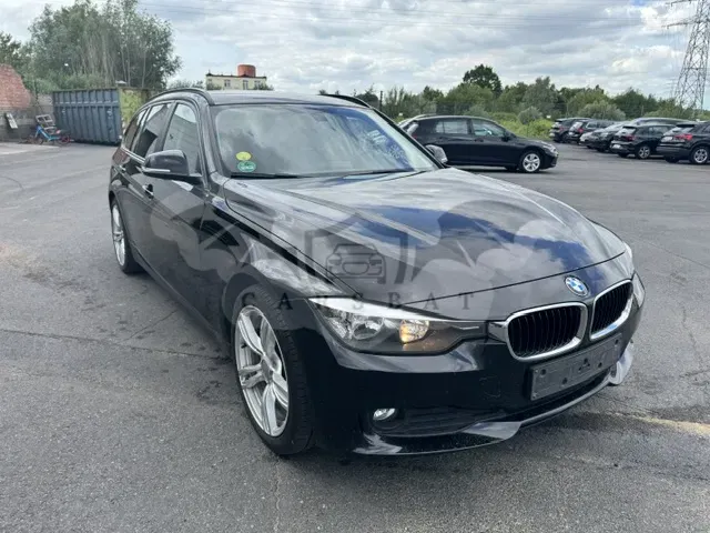 BMW 3 Series Touring 318d Lounge 2013