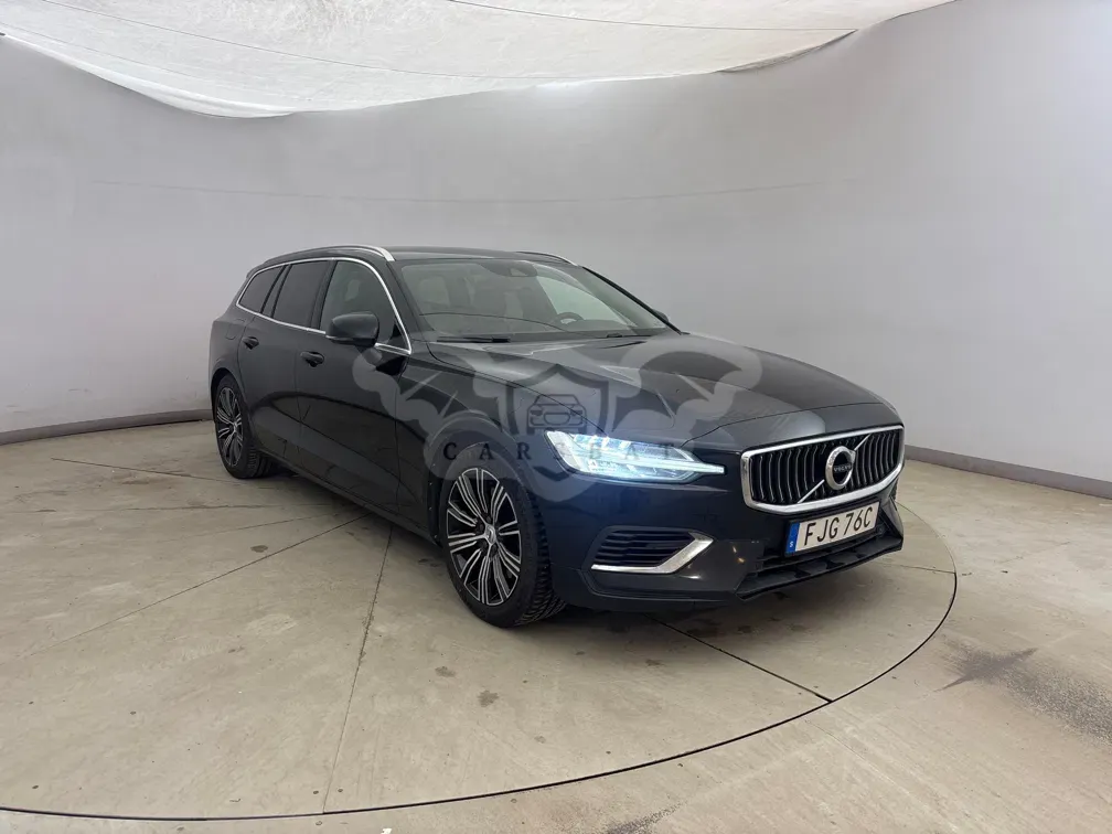 Volvo V60 T6 2021