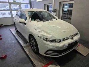Volkswagen Golf 1.0 TSI Move 2024