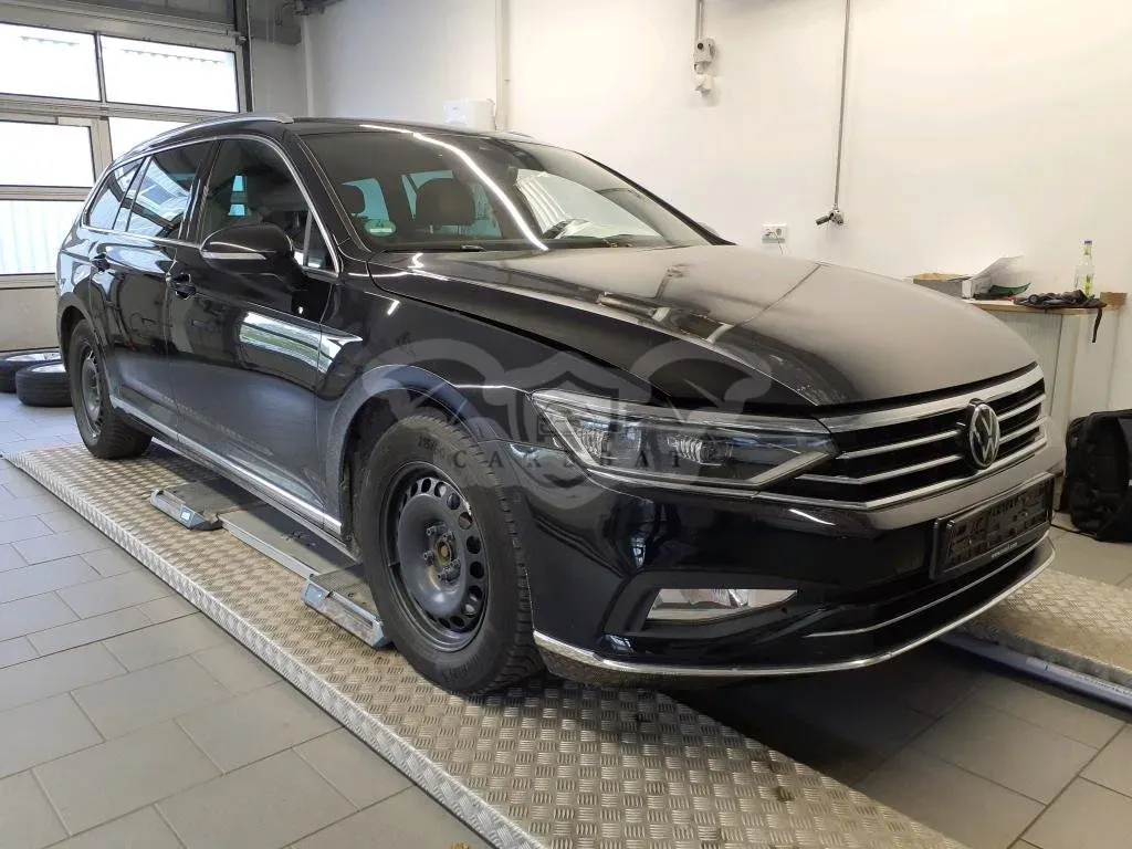 Volkswagen Passat Variant 2.0 TDI Elegance 2023