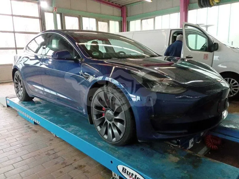 Tesla Model 3 Long Range Performance 2022