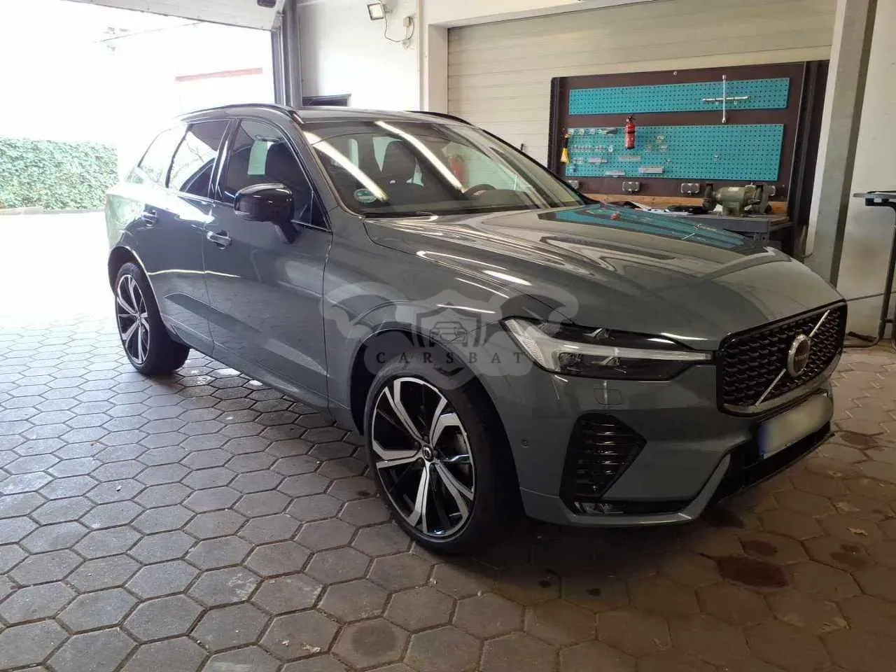 Volvo XC60 B4 Plus Dark 2024