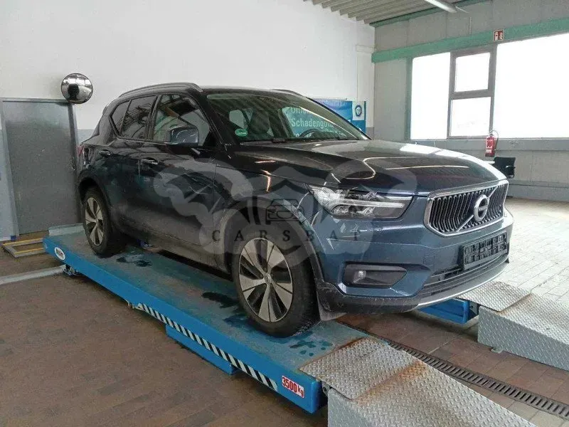 Volvo XC40 T3 Momentum Pro 2021