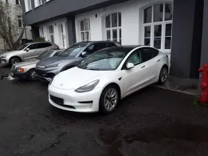 Tesla Model 3 Standard Range Plus 2022